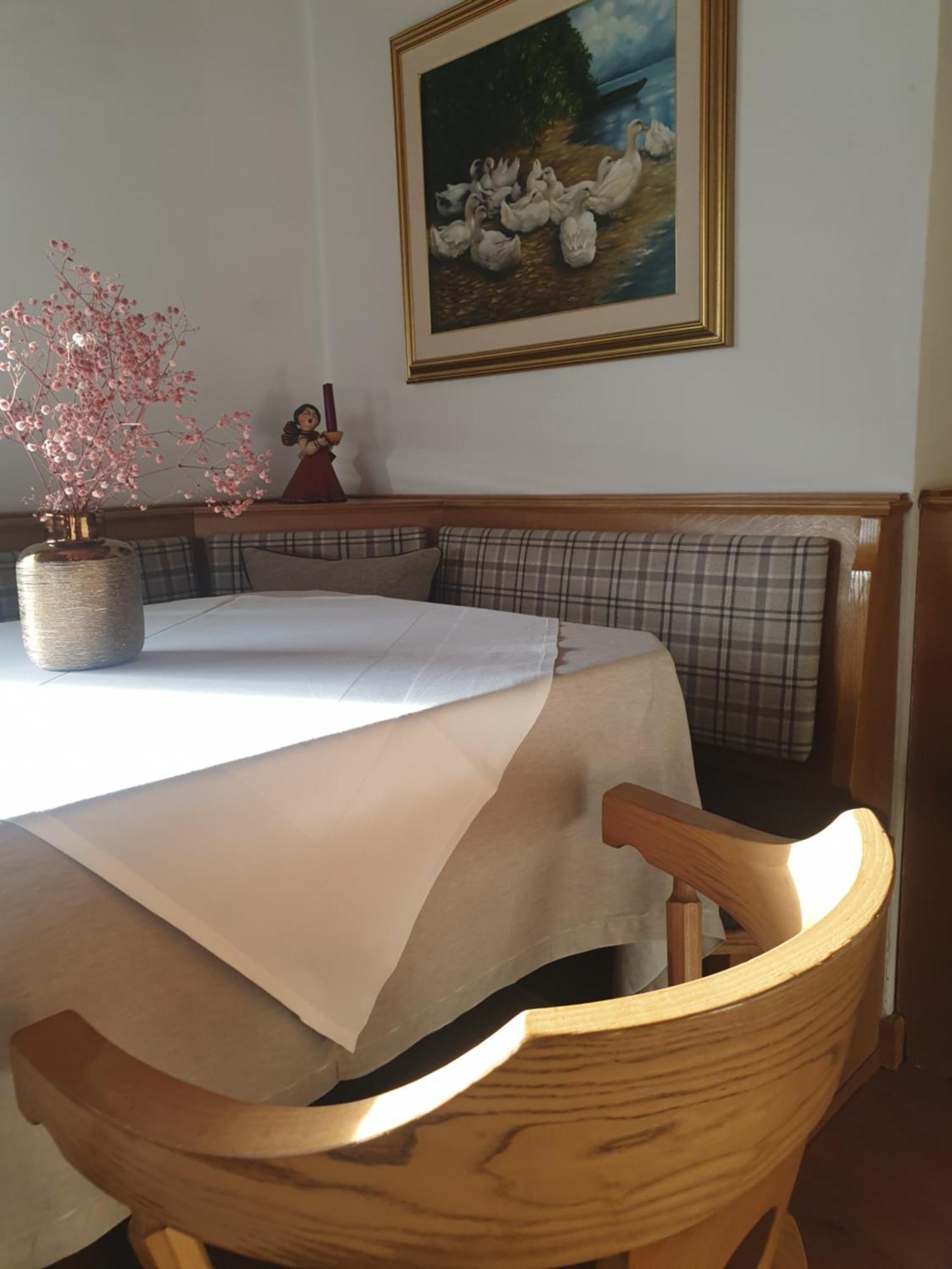 Garni Le Chalet Santa Cristina Val Gardena ภายนอก รูปภาพ