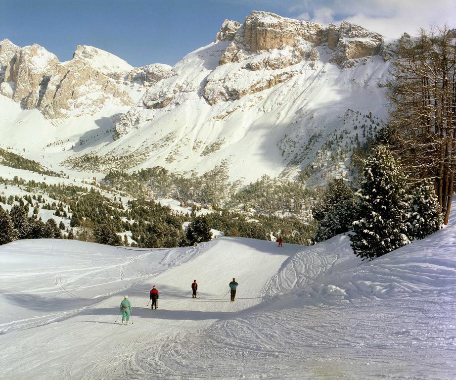 Garni Le Chalet Santa Cristina Val Gardena ภายนอก รูปภาพ