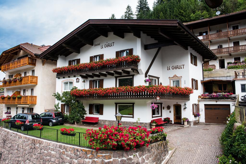 Garni Le Chalet Santa Cristina Val Gardena ภายนอก รูปภาพ